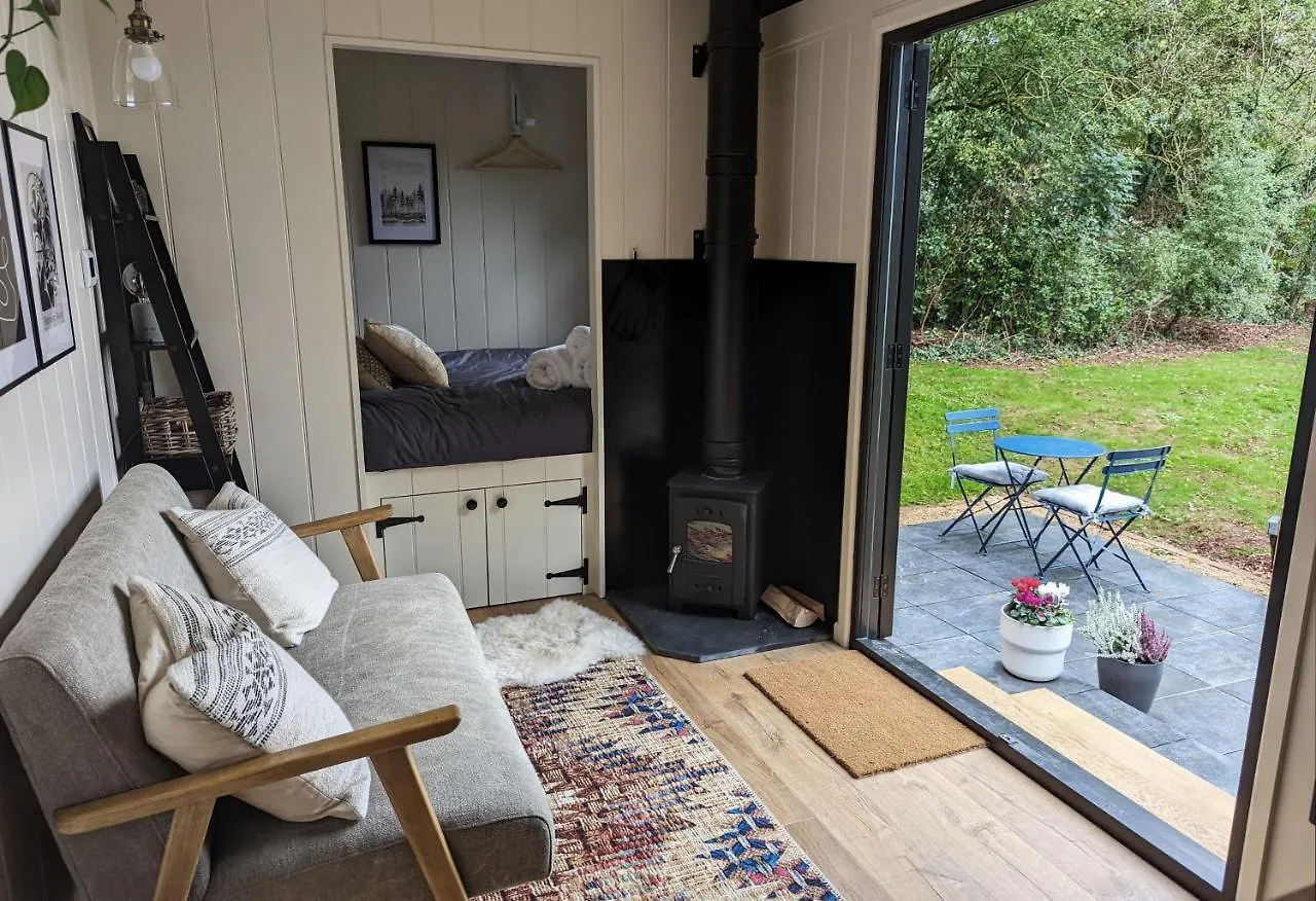 Luxury Shepherd'S Hut In Private Orchard W/Hot-Tub Bristol Holiday home
