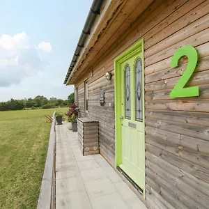 Holiday home Lulu Logs, Bristol